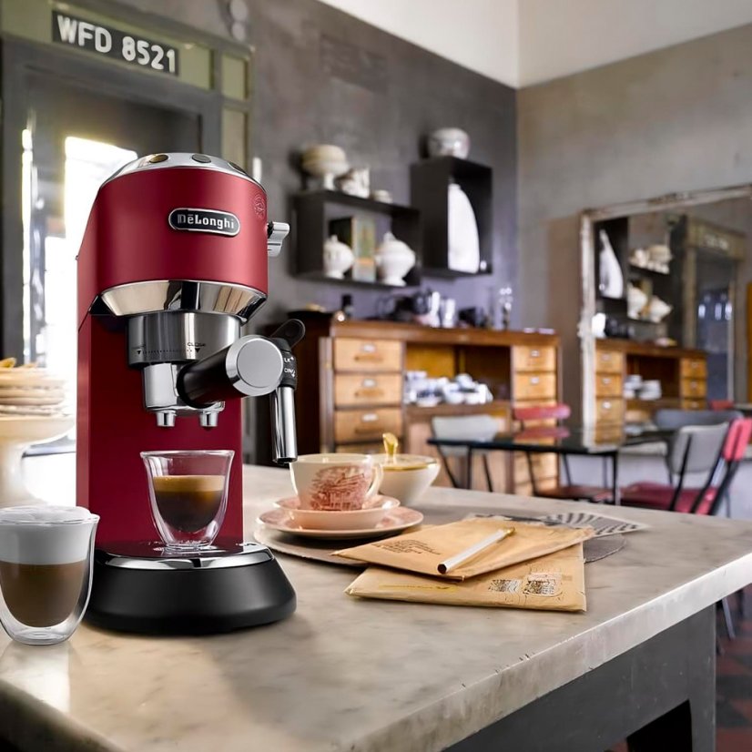DELONGHI DEDICA ESPRESSO MAKER RED (EC685.R DL)